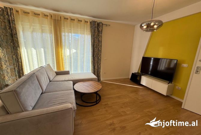 Shtepi me qera Apartament ne Tirane, 1+1, Mobilimi E mobiluar, Pagesa 800  Euro.