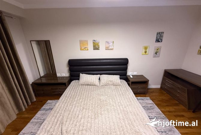 Shtepi me qera Apartament ne Tirane, 2+1, Mobilimi E mobiluar, Pagesa 1,200  Euro.
