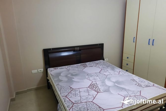 Shtepi me qera 1+1 ne Tirane - 25,000 Leke