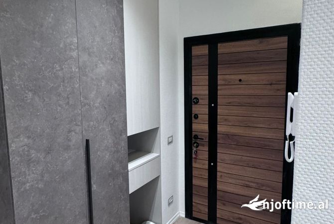 Shtepi me qera Apartament ne Tirane, 2+1, Mobilimi E mobiluar, Pagesa 500  Euro.