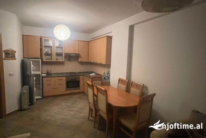 Shtepi me qera 1+1 ne Tirane - 500 Euro