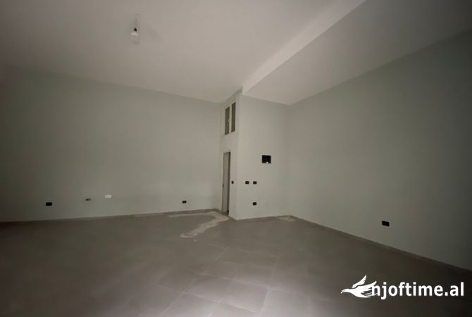 Ambient biznesi me qera 1+1 ne Tirane - 450 Euro