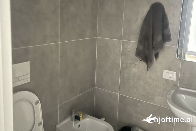 Shtepi me qera Apartament ne Tirane, 1+1, Mobilimi E mobiluar, Pagesa 350  Euro.