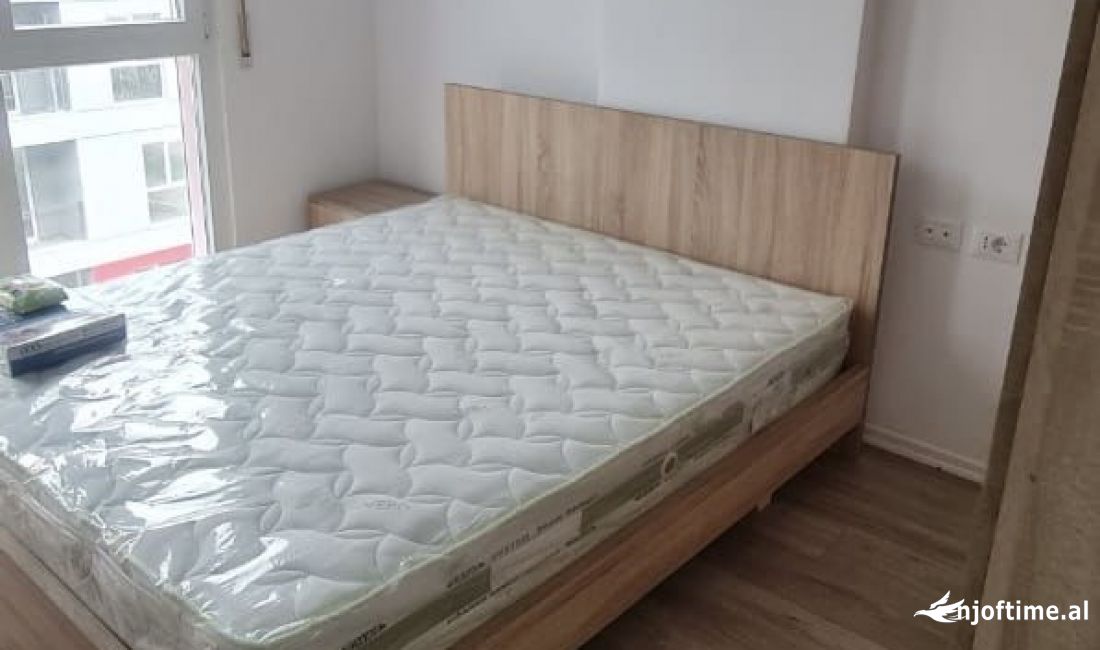 Shtepi me qera Apartament ne Tirane, 1+1, Mobilimi E mobiluar, Pagesa 320  Euro.