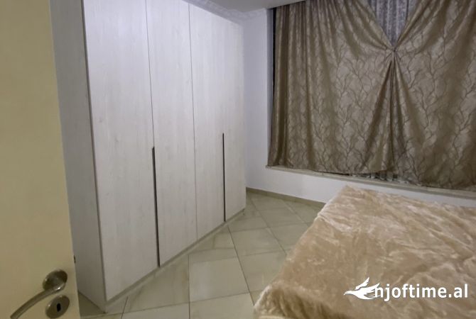 Shtepi me qera 2+1 ne Tirane - 450 Euro
