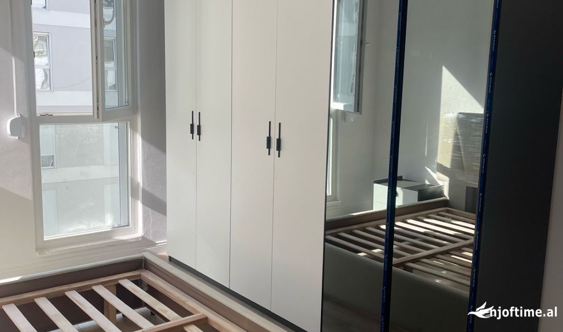 Shtepi me qera Apartament ne Tirane, 2+1, Mobilimi E mobiluar, Pagesa 500  Euro.