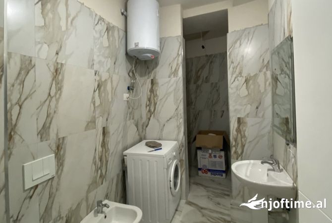 Shtepi me qera Apartament ne Tirane, 2+1, Mobilimi E mobiluar, Pagesa 500  Euro.