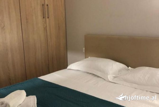 Shtepi me qera Apartament ne Tirane, 1+1, Mobilimi E mobiluar, Pagesa 50,000  Leke.