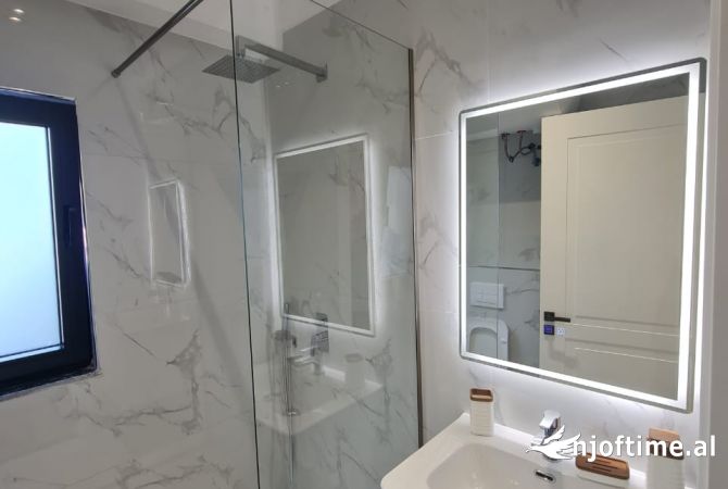 Shtepi me qera Apartament ne Tirane, 1+1, Mobilimi E mobiluar, Pagesa 1,500  Euro.