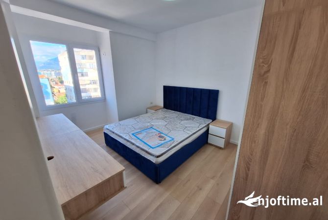 Shtepi me qera 2+1 ne Tirane - 650 Euro