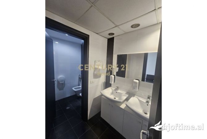 Ambient biznesi me qera 1+1 ne Tirane - 3,150 Euro