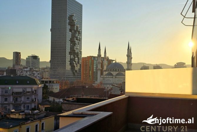 Shtepi me qera 3+1 ne Tirane - 1,200 Euro