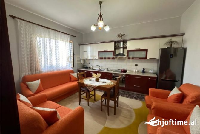 Shtepi ne shitje 3+1 ne Tirane - 350,000 Euro
