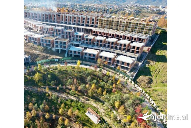 Shtepi ne shitje 3+1 ne Tirane - 450,000 Euro