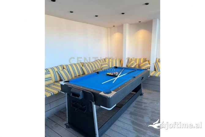 Shtepi me qera Apartament ne Tirane, 3+1, Mobilimi E mobiluar, Pagesa 2,000  Euro.