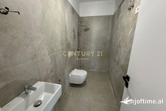 Shtepi ne shitje 2+1 ne Tirane - 390,000 Euro