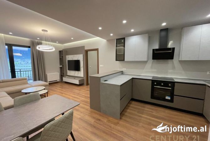 Shtepi me qera 2+1 ne Tirane - 830 Euro