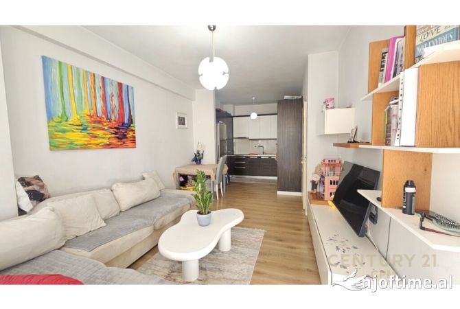 Shtepi ne shitje 2+1 ne Tirane - 130,000 Euro