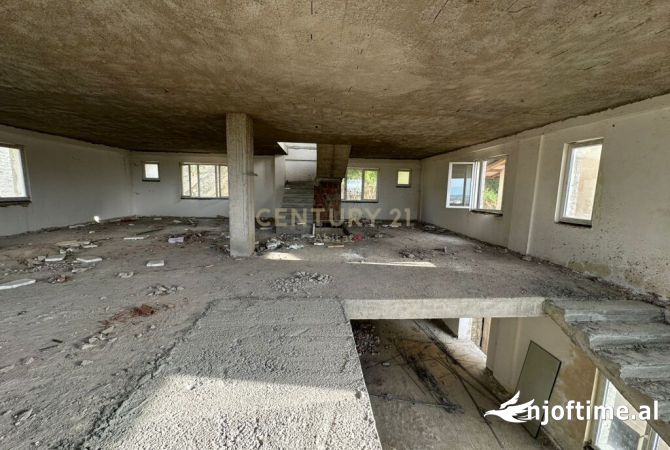 Shtepi ne shitje 7+1 ne Tirane - 1,140,000 Euro