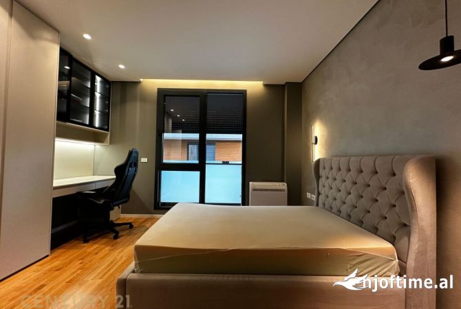 Shtepi ne shitje Apartament ne Tirane, 3+1, Mobilimi E mobiluar, Pagesa 416,000  Euro.