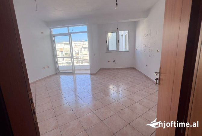 Shtepi ne shitje 2+1 ne Tirane - 108,000 Euro