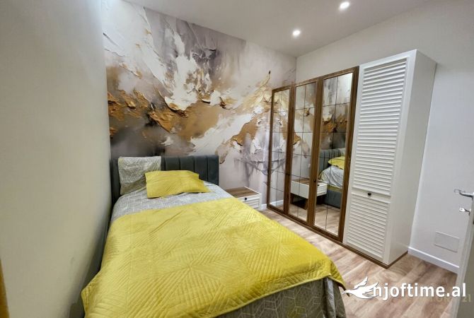 Shtepi me qera Apartament ne Tirane, 3+1, Mobilimi E mobiluar, Pagesa 1,300  Euro.