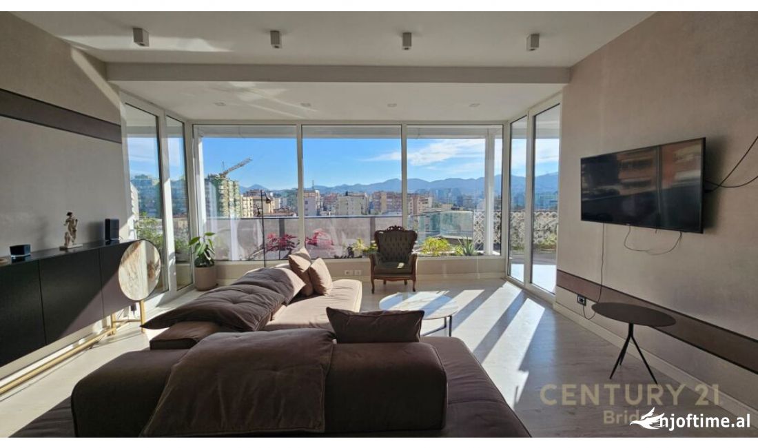 Shtepi ne shitje Apartament ne Tirane, 2+1, Mobilimi E mobiluar, Pagesa 380,000  Euro.