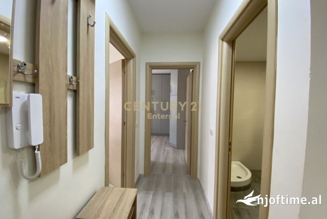Shtepi me qera Apartament ne Tirane, 2+1, Mobilimi E mobiluar, Pagesa 700  Euro.