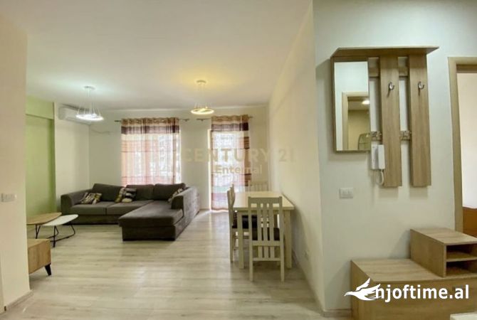 Shtepi me qera 2+1 ne Tirane - 700 Euro