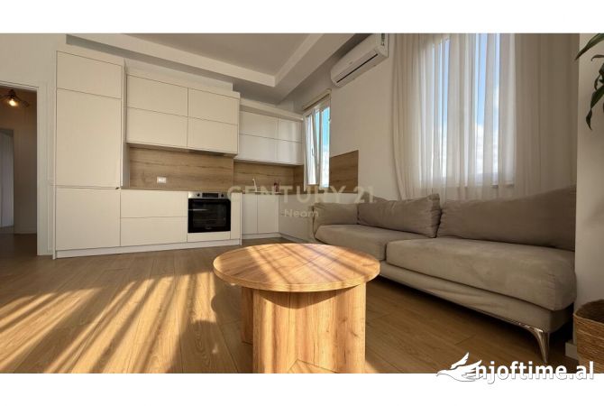 Shtepi me qera 2+1 ne Tirane - 1,500 Euro