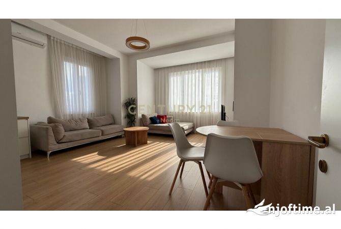 Shtepi me qera 2+1 ne Tirane - 1,500 Euro