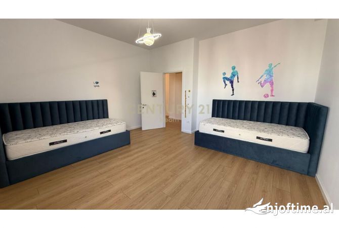 Shtepi me qera Apartament ne Tirane, 2+1, Mobilimi Pjeserisht e mobiluar, Pagesa 1,500  Euro.