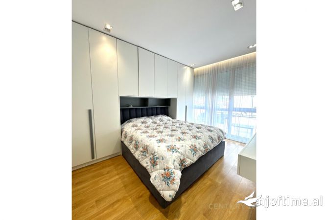 Shtepi ne shitje 2+1 ne Tirane - 160,000 Euro