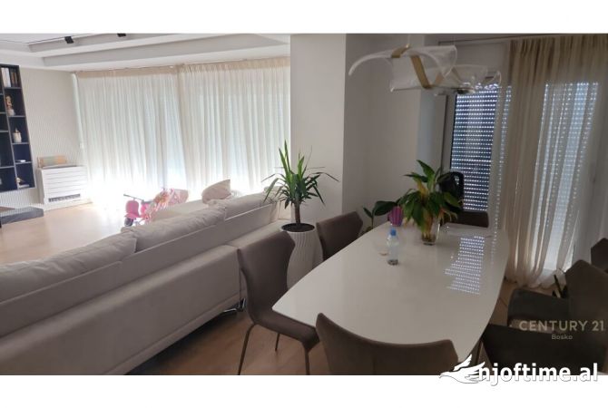 Shtepi ne shitje 3+1 ne Tirane - 400,000 Euro