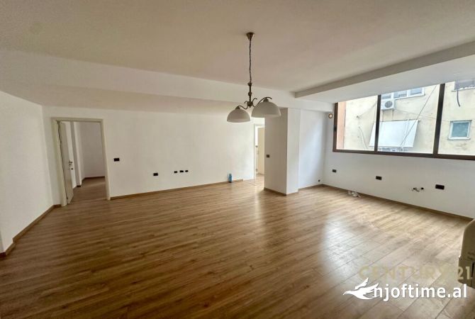 Shtepi ne shitje 3+1 ne Tirane - 250,000 Euro