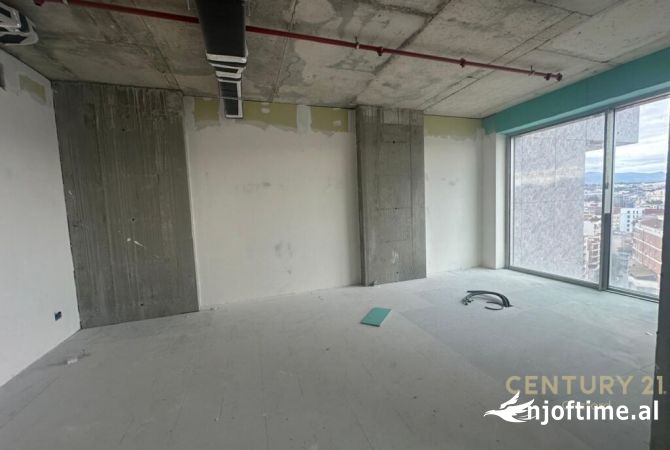 Ambient biznesi me qera 3+1 ne Tirane - 1,800 Euro