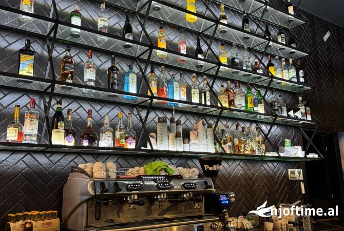 Ambient biznesi ne shitje 2+1 ne Tirane - 550,000 Euro