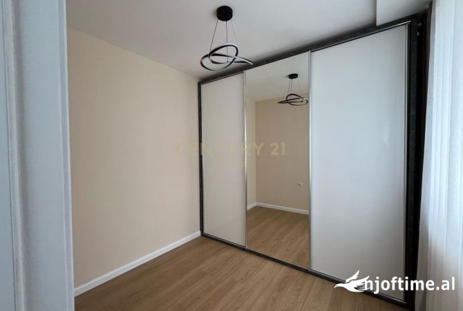 Shtepi ne shitje Apartament ne Tirane, 2+1, Mobilimi E mobiluar, Pagesa 143,000  Euro.