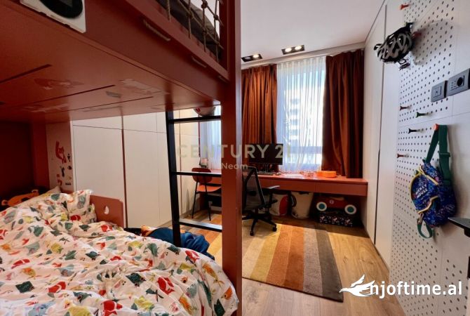 Shtepi ne shitje Apartament ne Tirane, 2+1, Mobilimi E mobiluar, Pagesa 255,000  Euro.