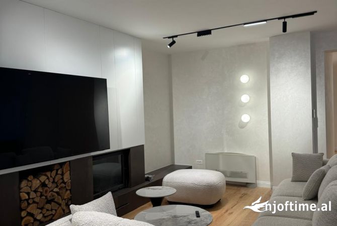Shtepi ne shitje 3+1 ne Tirane - 570,000 Euro