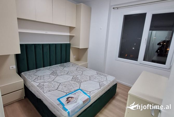 Shtepi me qera 2+1 ne Tirane - 650 Euro