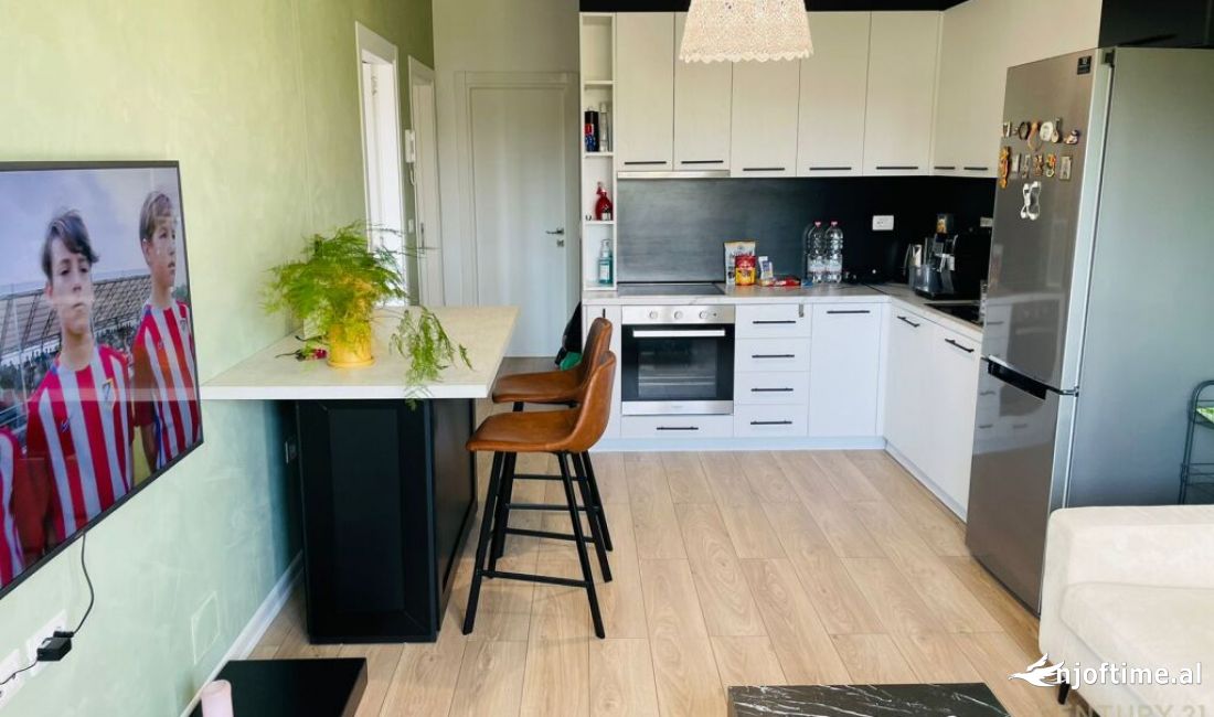 Shtepi ne shitje Apartament ne Durres, 2+1, Mobilimi E mobiluar, Pagesa 220,000  Euro.