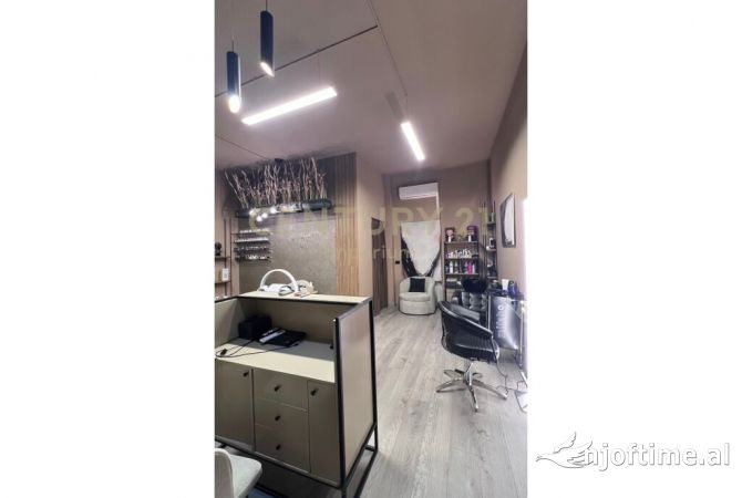 Shitet Biznes Parukerie - Estetike!