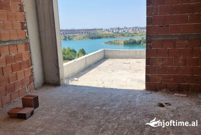 Shtepi ne shitje 3+1 ne Tirane - 580,000 Euro