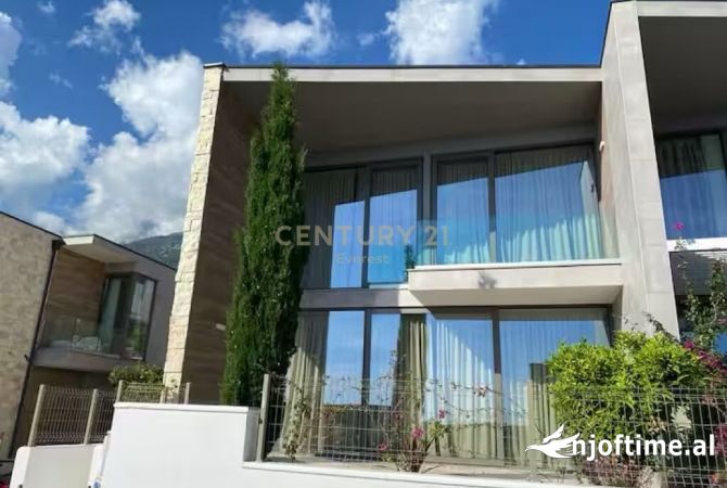 Shtepi ne shitje 3+1 ne Himare - 1,050,000 Euro