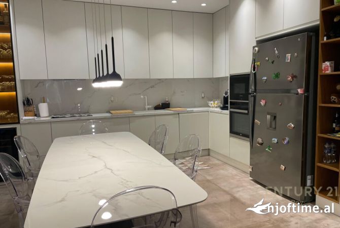 Shtepi ne shitje 1+1 ne Durres - 305,000 Euro