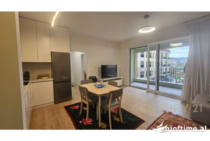Shtepi me qera 2+1 ne Tirane - 650 Euro