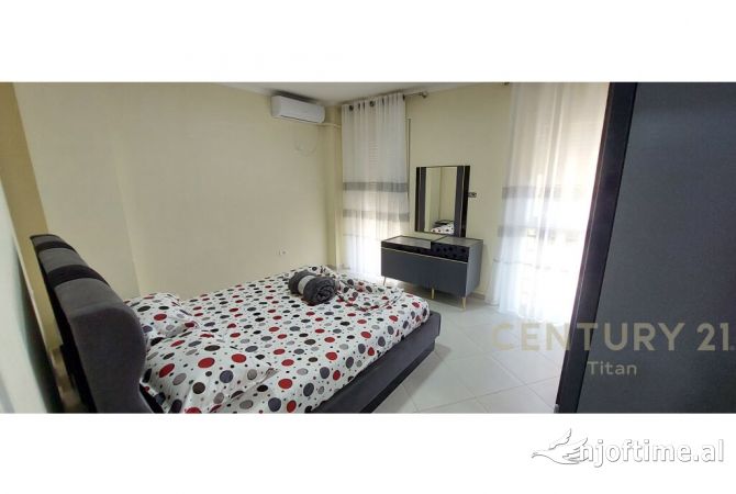 Shtepi ne shitje Apartament ne Tirane, 2+1, Mobilimi E mobiluar, Pagesa 185,000  Euro.