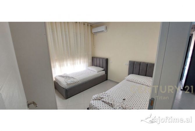 Shtepi ne shitje Apartament ne Tirane, 2+1, Mobilimi E mobiluar, Pagesa 185,000  Euro.