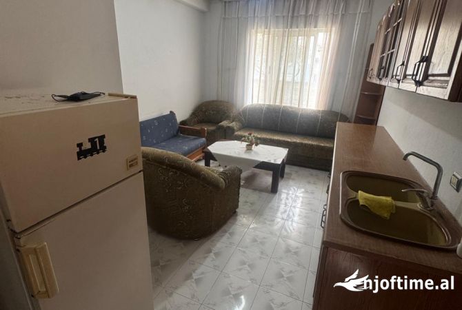 Shtepi me qera 1+1 ne Tirane - 35,000 Leke